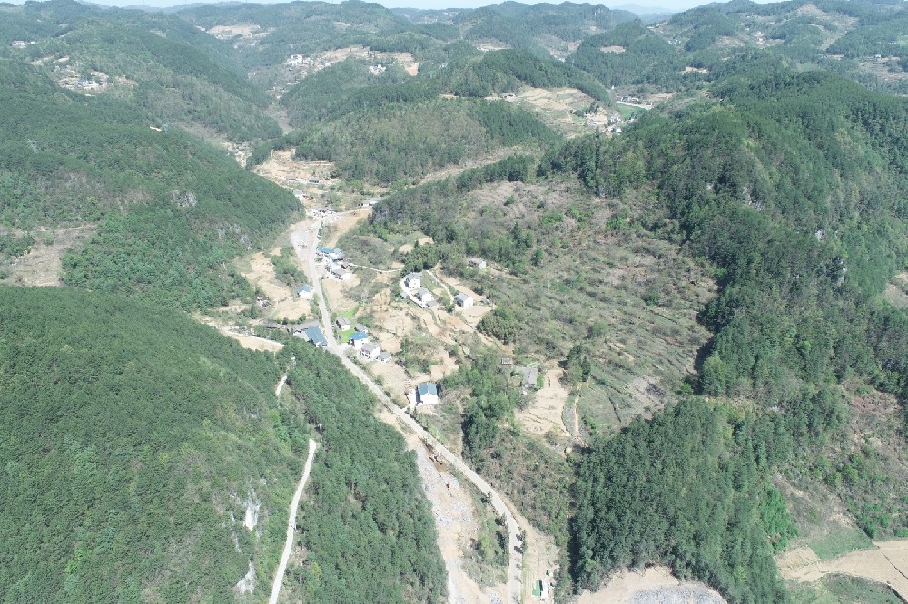 路愈寬，景愈明，可待漫慢行——朝天區(qū)曾家鎮(zhèn)（曾家場鎮(zhèn)至榮樂養(yǎng)生谷）段道路改建工程建設(shè)側(cè)記